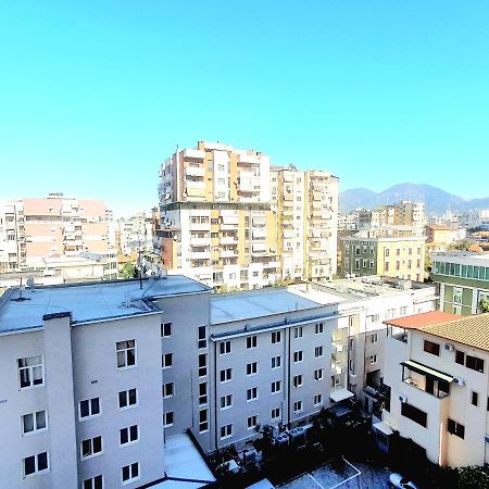 Centerscape - Studio By Dion Apartment Tirana Bagian luar foto