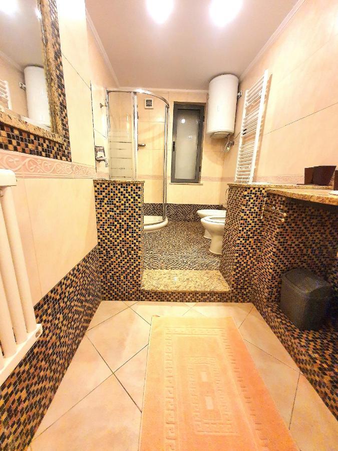 Centerscape - Studio By Dion Apartment Tirana Bagian luar foto